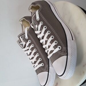 Converse Men's Gray Canvas Sneakers Size 9